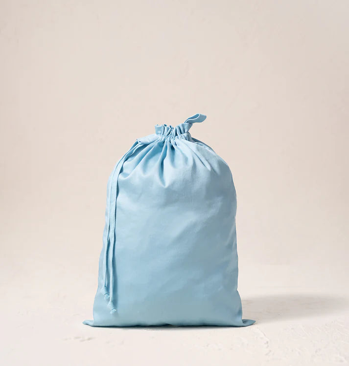 Elizabeth Scarlett Flying Parrots Laundry Bag - French Blue