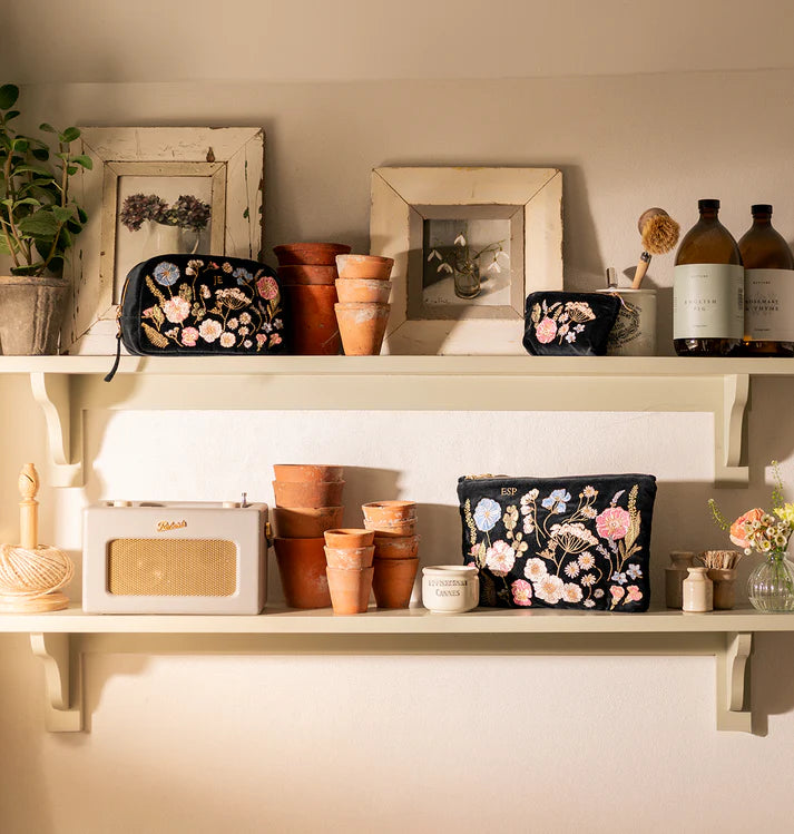 Elizabeth Scarlett Pressed Flowers Everyday Pouch - Charcoal