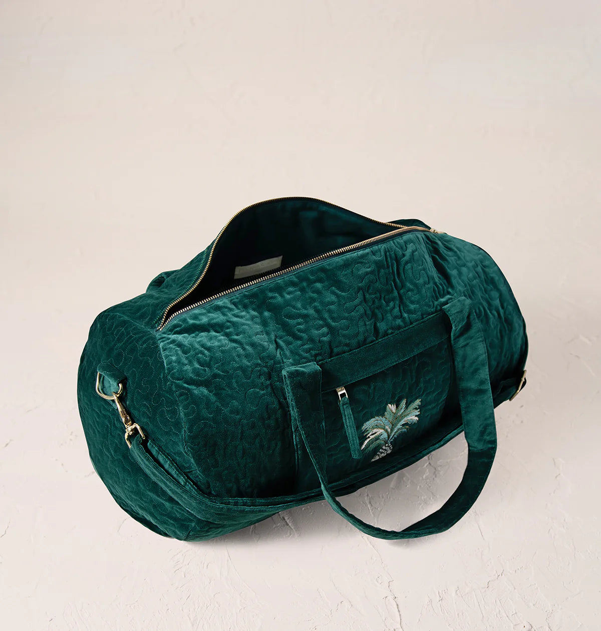 Elizabeth Scarlett Pineapple Overnight Bag - Emerald