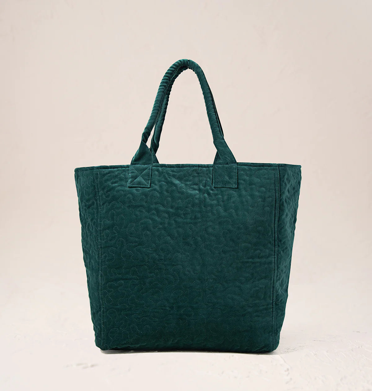 Elizabeth Scarlett Pineapples Tote - Emerald