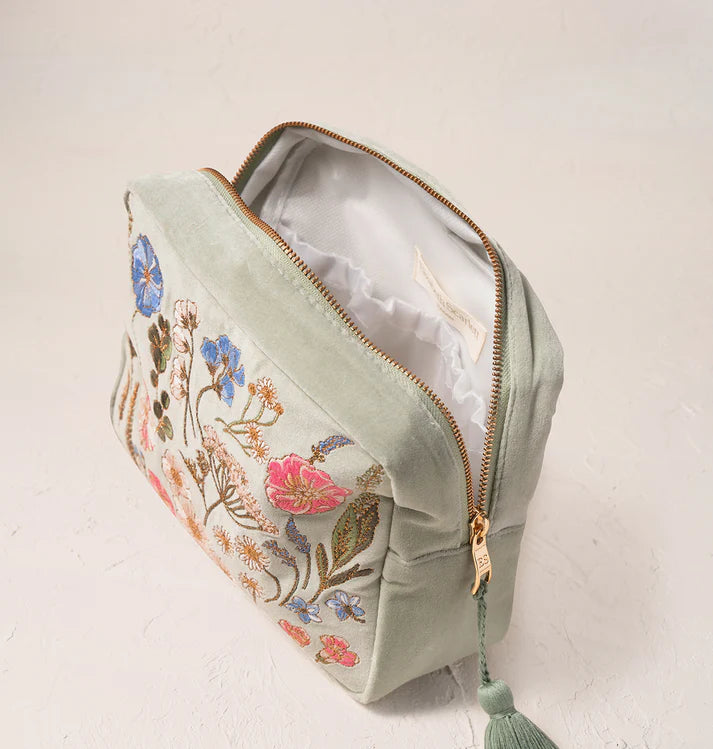 Elizabeth Scarlett Pressed Flowers Wash Bag - Sage