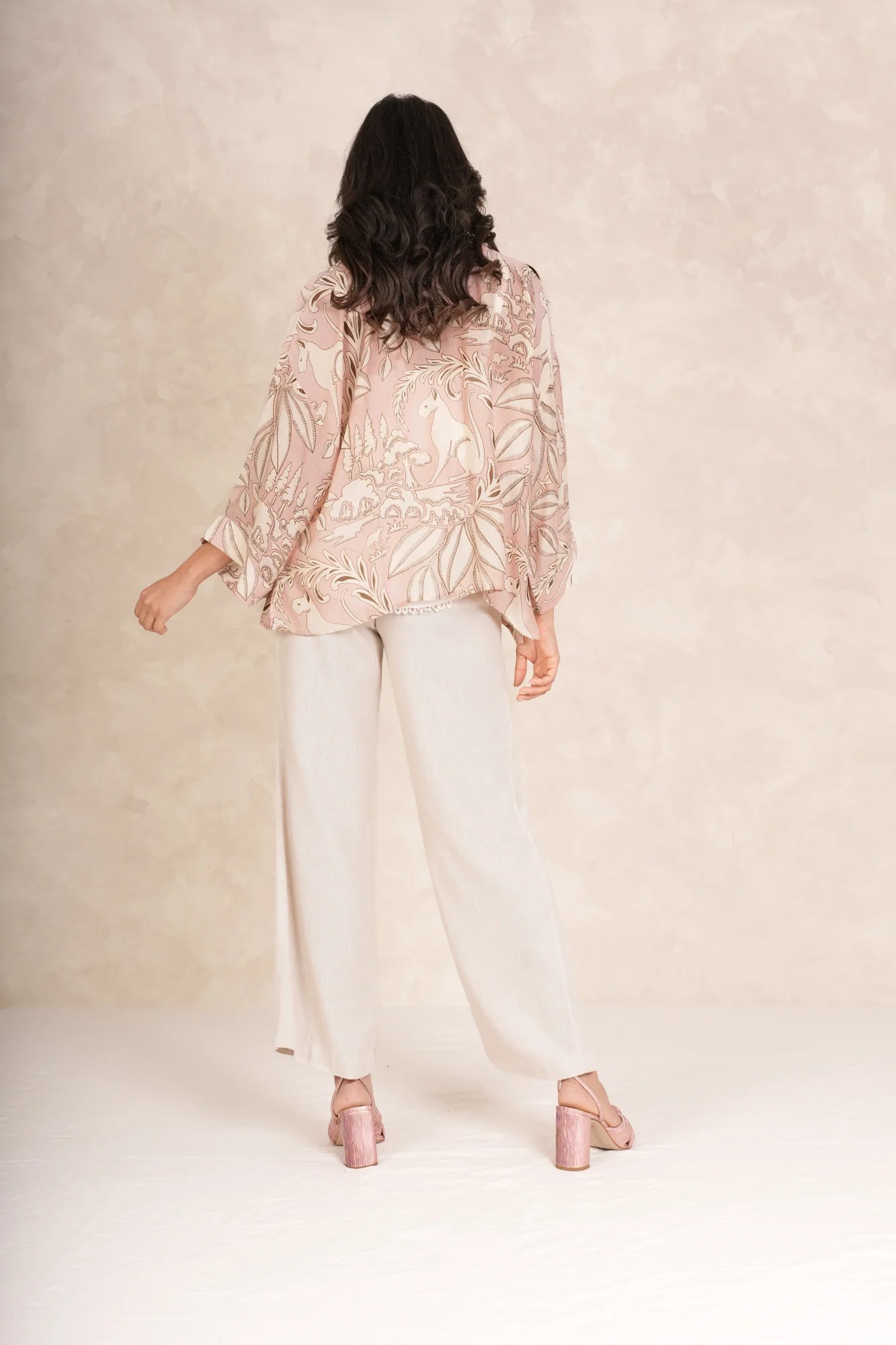Sphinx Pink Kimono - One Hundred Stars