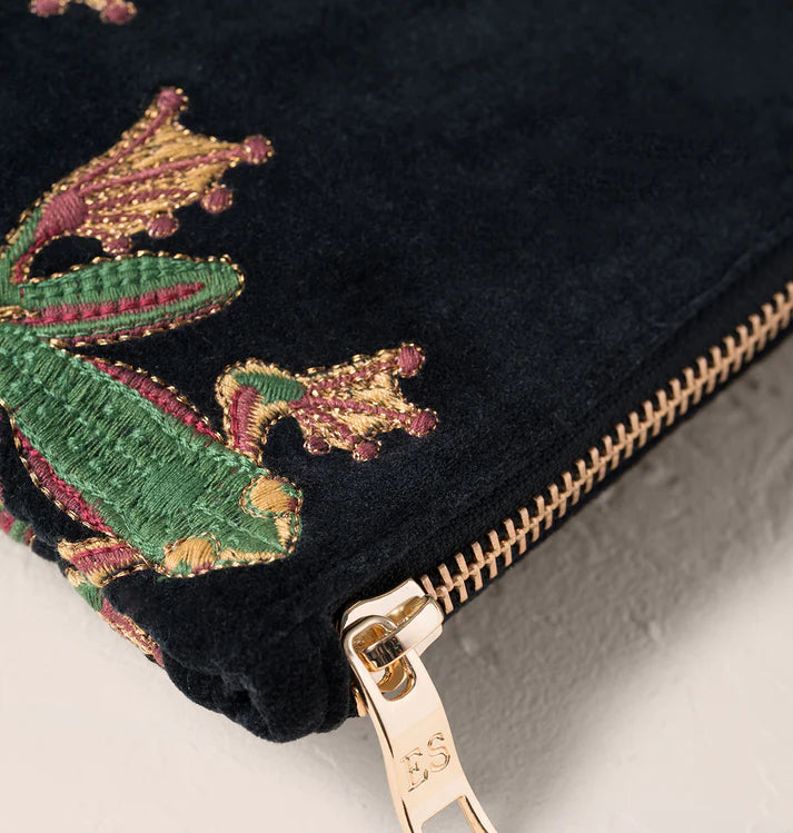 Elizabeth Scarlett Tree Frog Everyday Pouch - Black