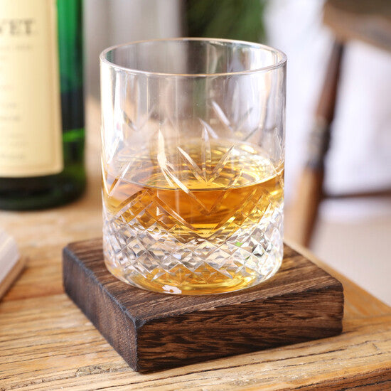 Vintage Style Etched Whisky Tumbler With Wooden Base
