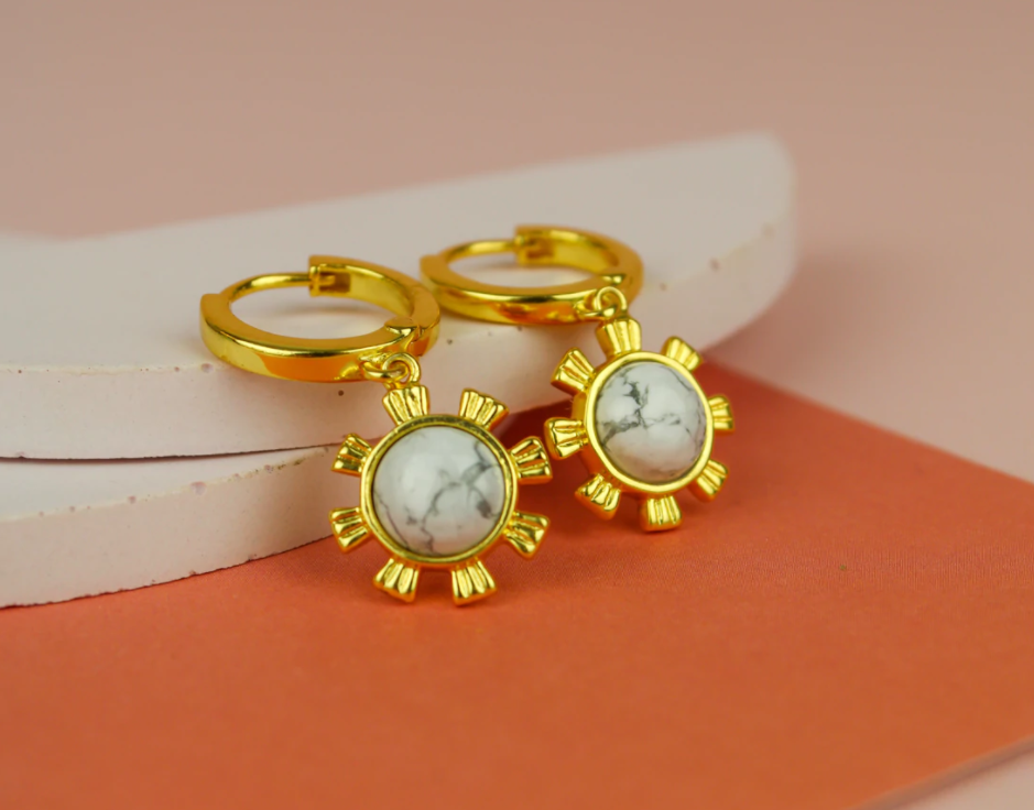 My Doris Cabushion Huggie Hoop Howlite