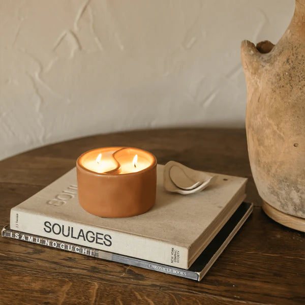 Yin-Yang 11 oz Candle Golden Coast + Bergamot