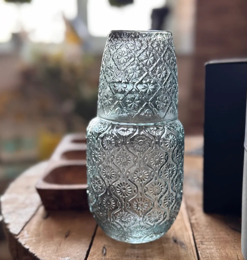 Gisela Graham - Glass Water Carafe Set – Blue Daisy