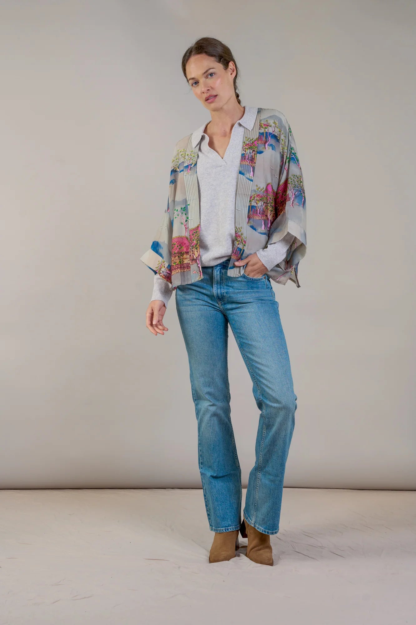 Oriental Landscape Grey Kimono - One Hundred Stars