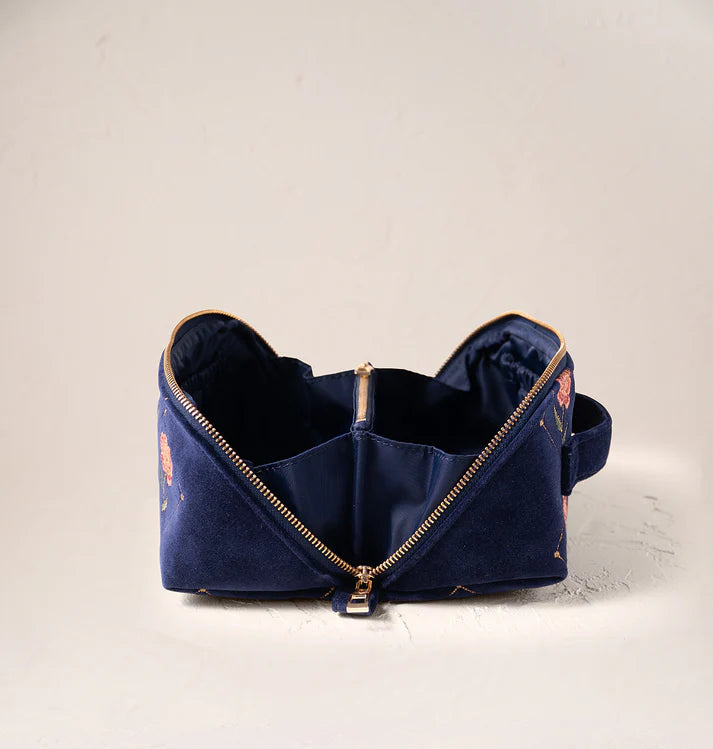 Elizabeth Scarlett Rose Open Flat Makeup Bag
