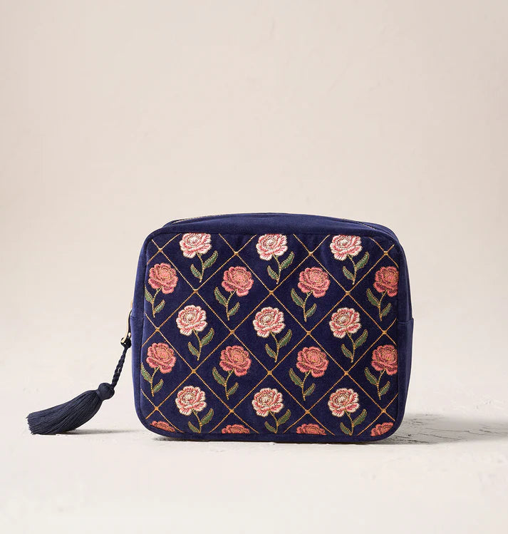Elizabeth Scarlett Rose Wash Bag