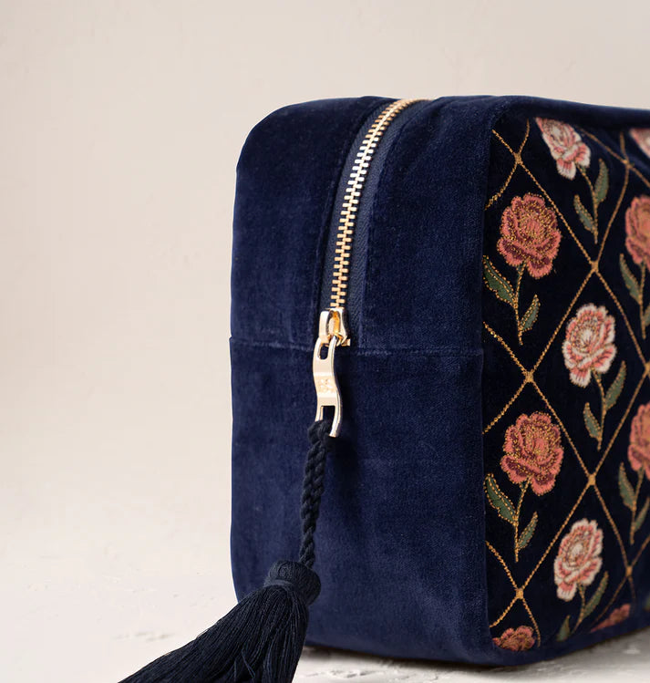 Elizabeth Scarlett Rose Wash Bag