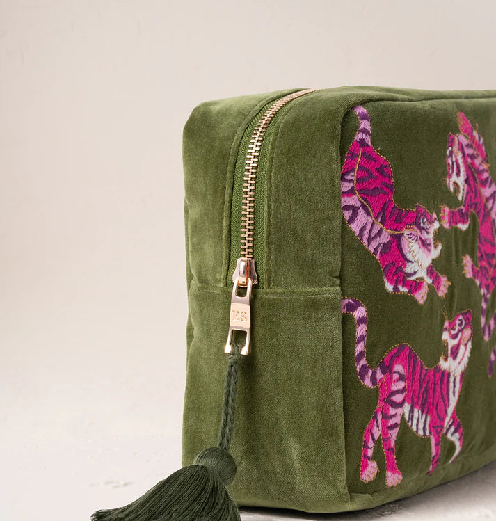 Elizabeth Scarlett Wild Tiger Wash Bag - Fern Green