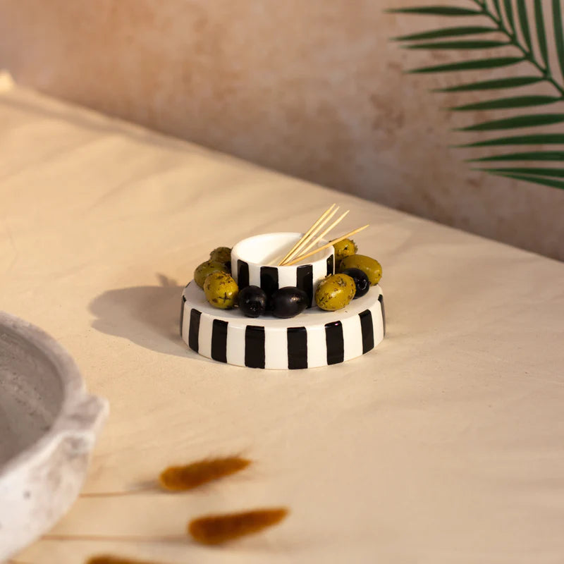 Zesty Lemons Trade Marrakesh: Small Pedestal Candle - Passionfruit & Vanilla