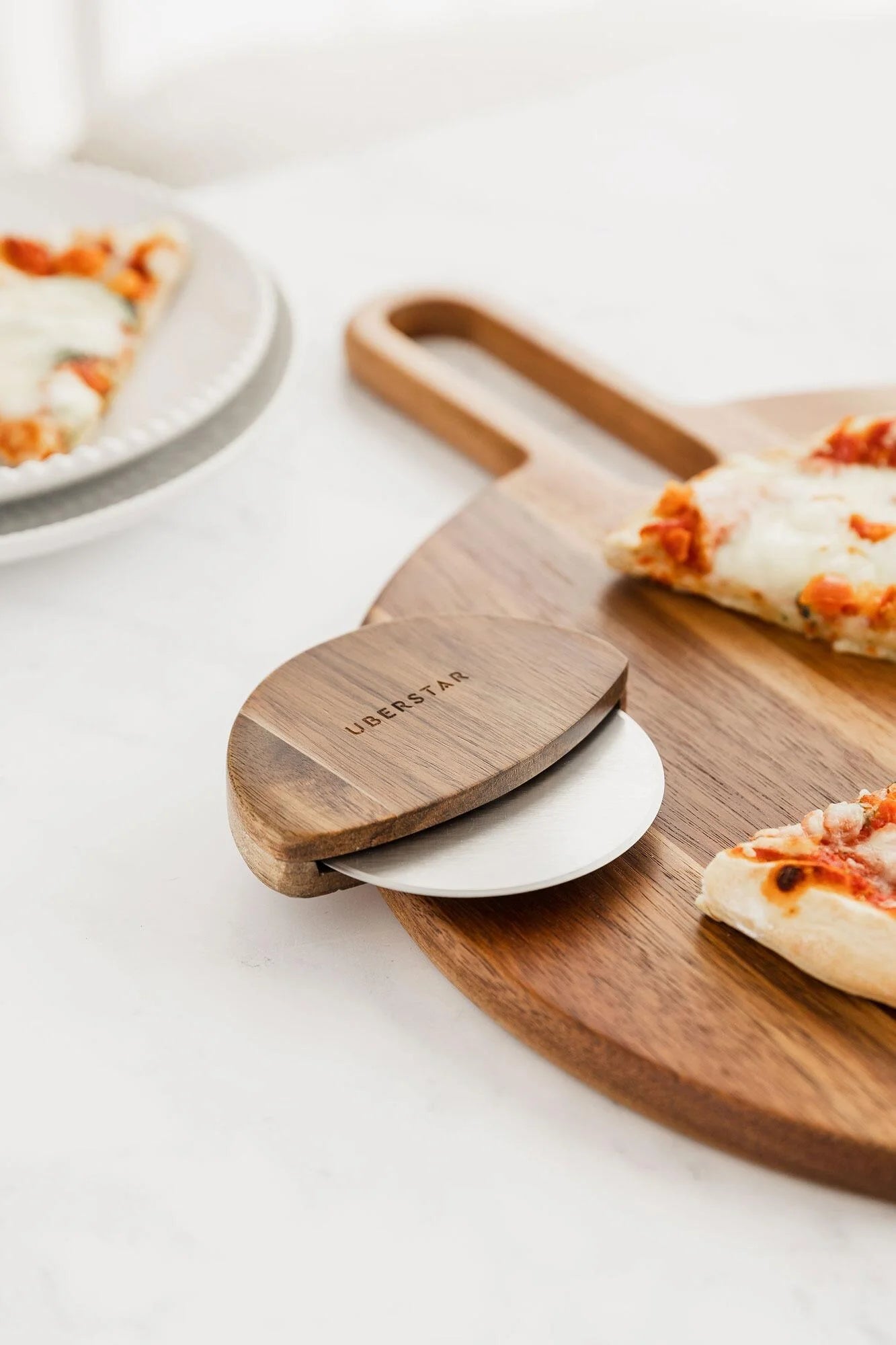 Acacia Pizza Wheel Cutter - Natural