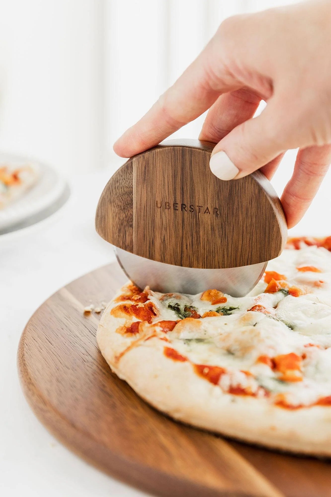 Acacia Pizza Wheel Cutter - Natural