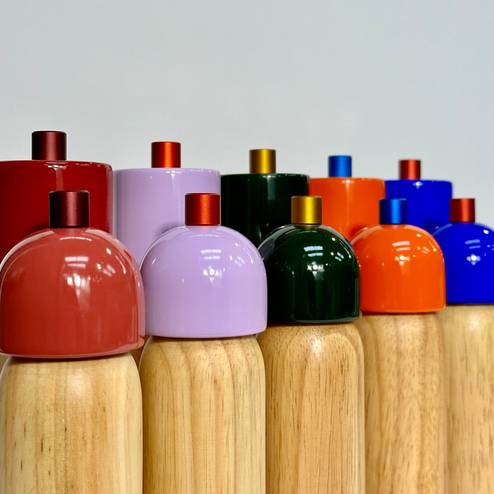 Maegen Medium Salt/Pepper Grinder - Red