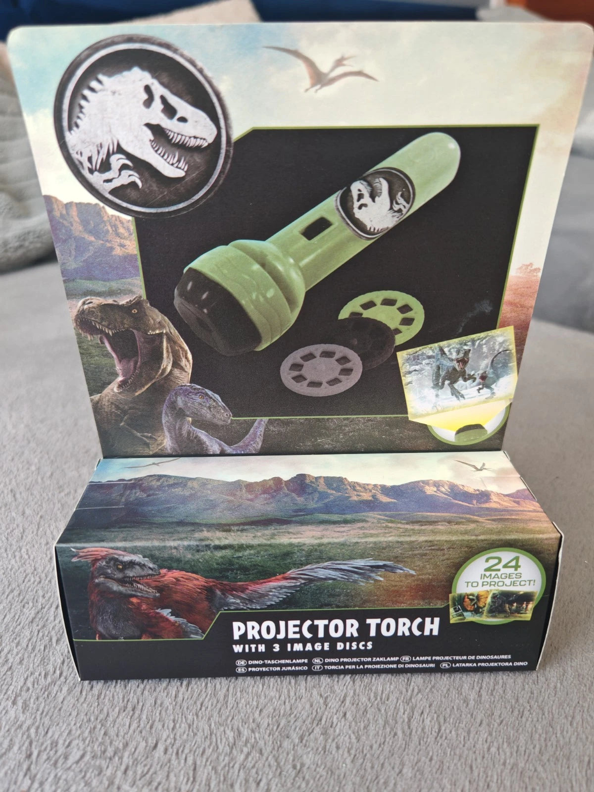 Jurassic World - Projector Torch with 3 Image Discs, 24 Images