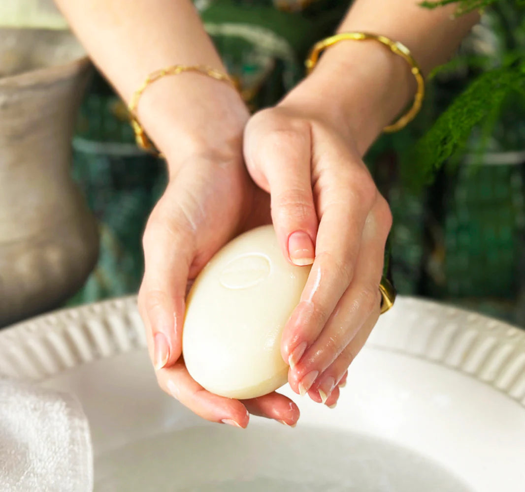 Abahna White Grapefruit & May Chang Bar Soap