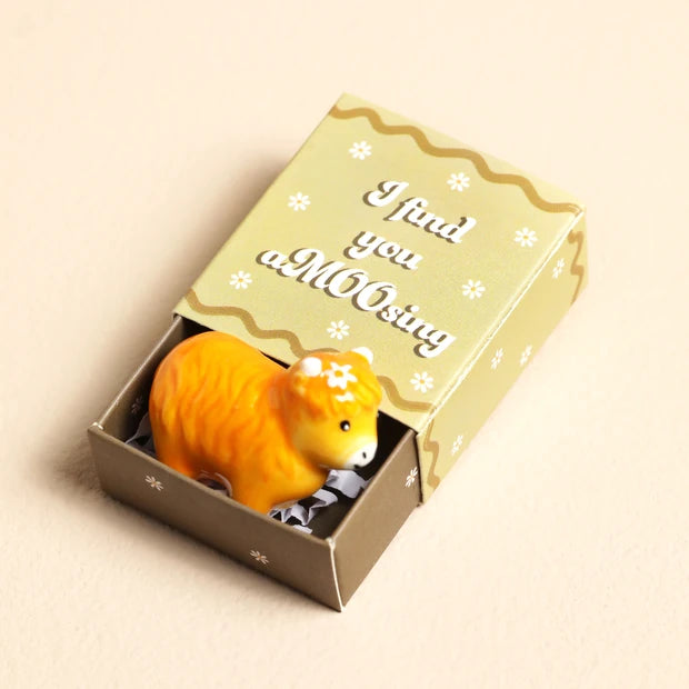 Lisa Angel - Tiny Matchbox Ceramic Highland Cow Token