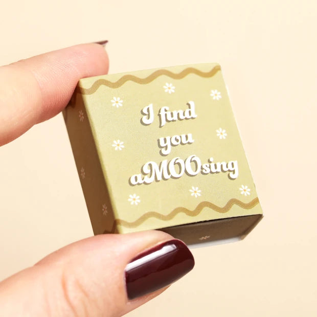 Lisa Angel - Tiny Matchbox Ceramic Highland Cow Token
