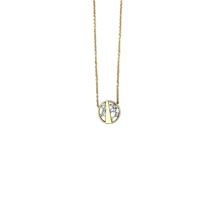 Lark Round Pendent Necklace -White Stone (Gold)