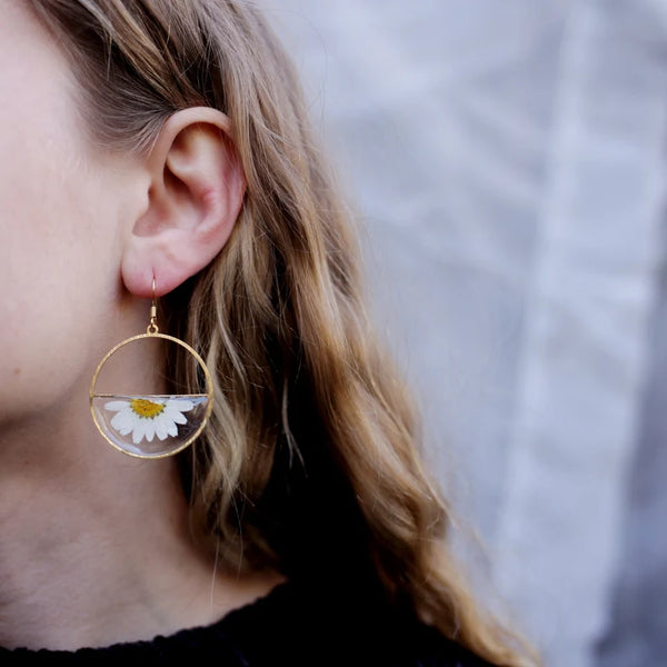 Nordic Flowers Daisy Flower Resin Earrings