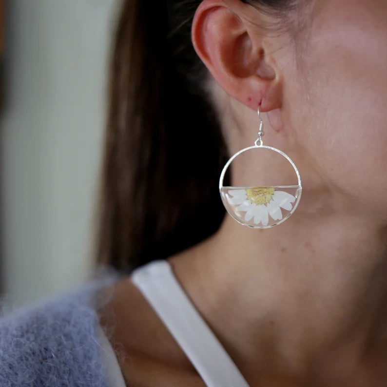 Nordic Flowers Daisy Flower Resin Earrings